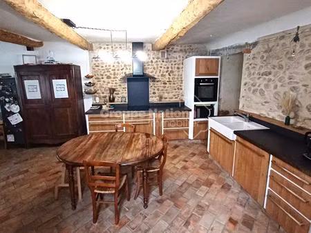 maison de village avec remise de 150 m² attenante