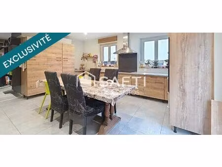 maison de caractère avec grande dépendance à ebersheim