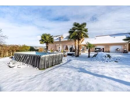 maison de 7 pièces de 185m² à mézières-sur-seine