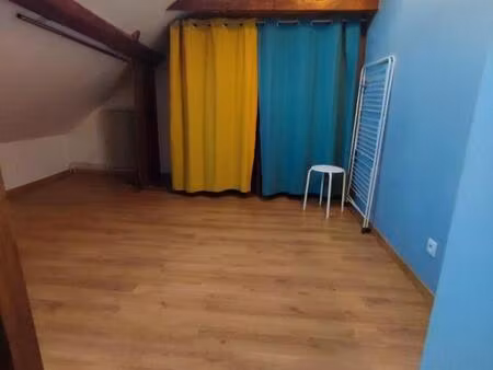 location appartement 3 pièces 70 m² à reims (51100)