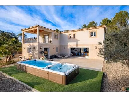 maison moderne de 7 pièces à lorgues avec piscine