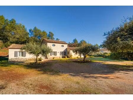 maison de 5 pièces de 180 m² à la motte