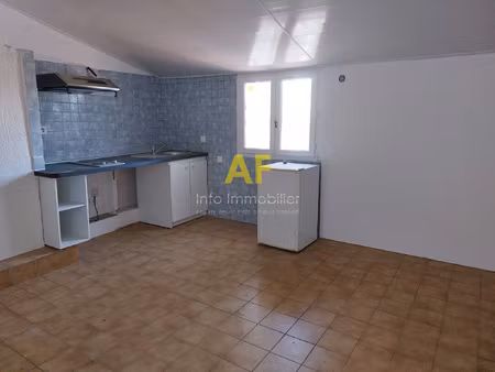 studio 20 m2 - centre historique frejus