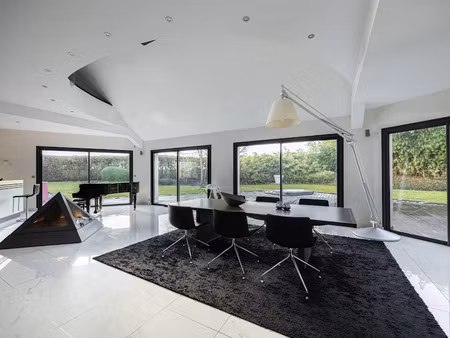 vente propriété 11 pièces 503 m² à le mesnil-sur-oger (51190)  nan €