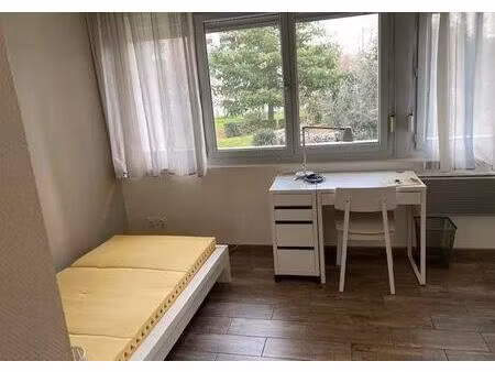 location appartement 1 pièce 24 m² à lyon 7 (69007)