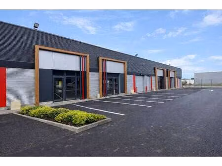 local d'activités à louer