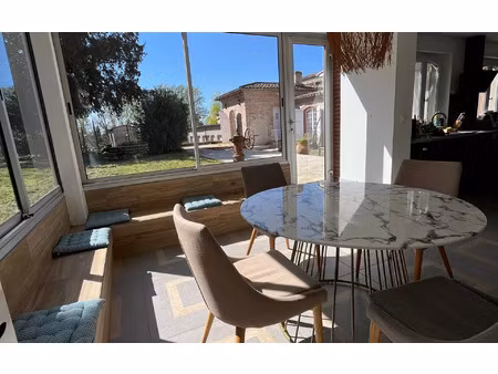 location maison  m² t-6 à grenade  1 855 €