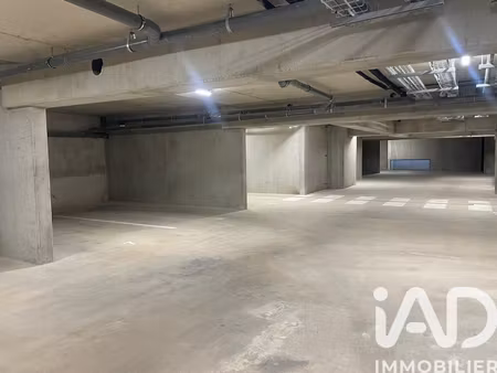 vente parking/garage/box 11 m²