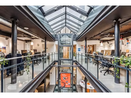 immeuble indépendant rénové - bureaux style industriel haut de gamme - paris 10ème