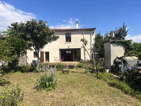 cornas maison en pierre rénovée avec vue sur les vignes et