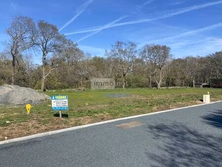 terrain constructible viabilisé à vendre