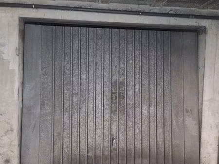 parking/box boussy-saint-antoine