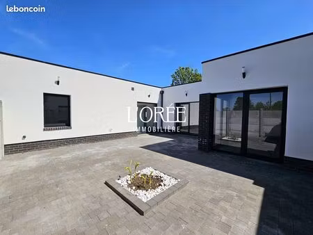 pavillon 6 pièces 202 m²