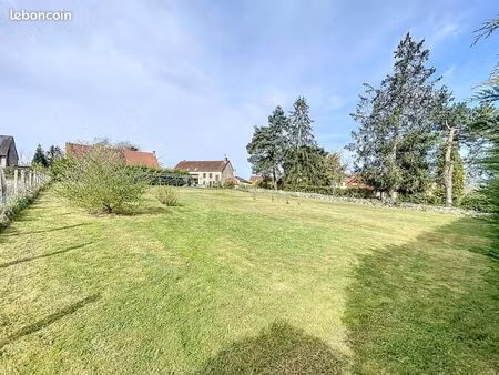 terrain 1 315 m² trois fonds