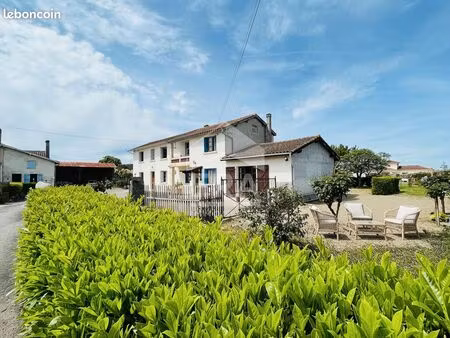 maison 6 pièces 226 m²