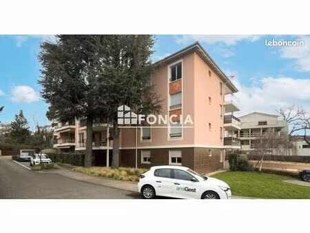 craponne centre-t2 en rez de jardin avec garage et grenier