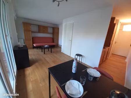 studio 24 m² rénové avec parking couvert – métro cormontaigne