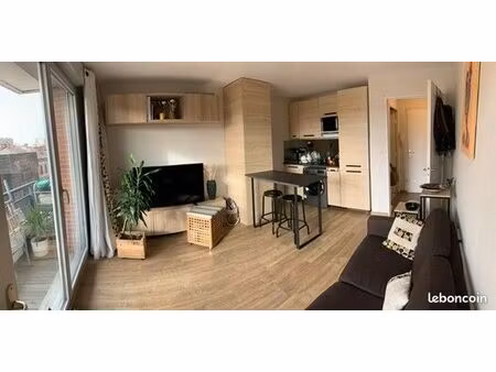 t2 quartier st cyprien - fer à cheval