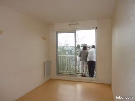 t2 proximité hôpital bretonneau