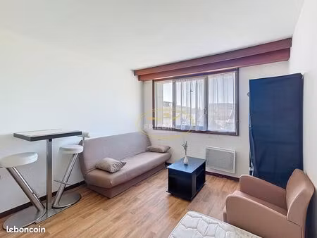studio 1 pièce 18 m²