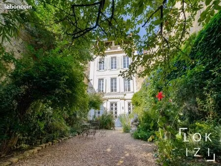 maison 7 pièces 402 m²