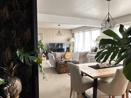 appartement 64 m² – 2 balcons – parking – cave