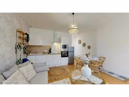 t2 meublé 52m² rénové avec goût – nordfeld – proche centre