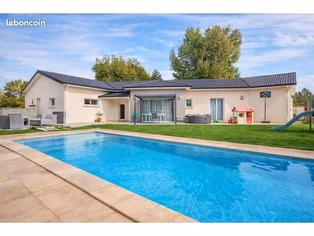 maison 5 pièces 140m²