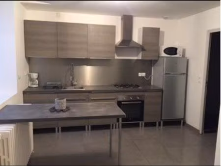 appartement charge comprise