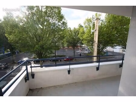 appartement 3 pièces 65 m²