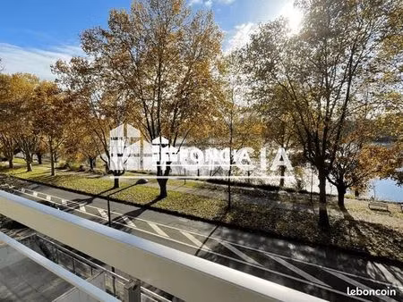 studio 1 pièce 30 m²