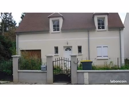maison familiale 135 m² – 4 chambres – jardin – proche commodités