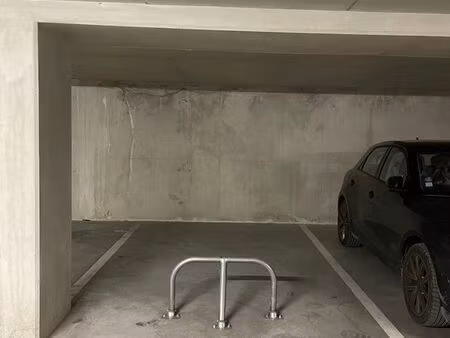 parking sous-sol - sécurisé - 12m2