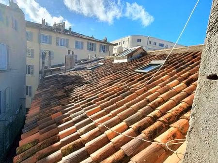 t3 à rénover avec mezzanines – panier / joliette – marseille 13002
