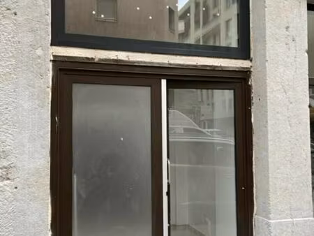 local commercial 30 m²