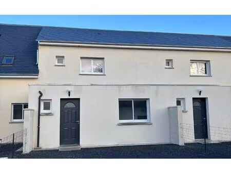 location maison  76.71 m² t-3 à rocquancourt  900 €