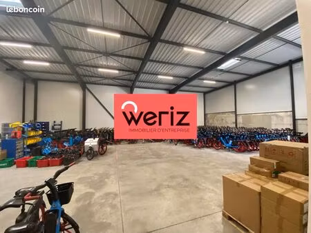 local industriel 1 009 m²