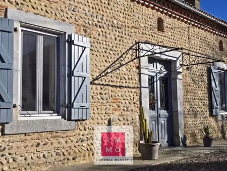 superbe longere 142m² avec piscine et grande dépendance