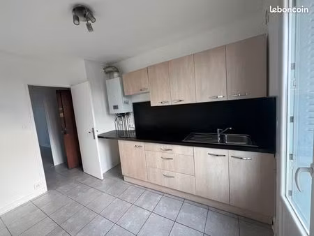 beau t3 appart decines