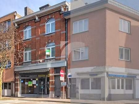 rez commercial et appartement duplex