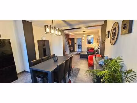 charmante maison 2 ch avec jardin aménagé