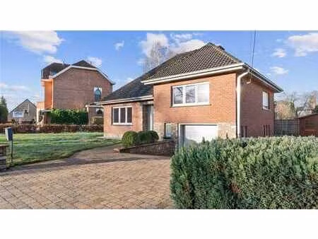 maison individuelle à rénover dans un endroit privilégié