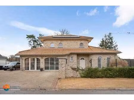 instapklare villa met 4 slpkrs op perceel van 801m² te ke...