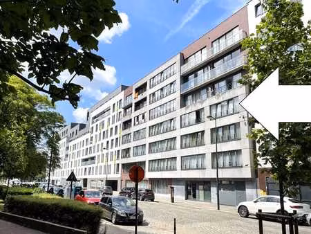 splendide appt 1 ch 42m² - meublé - 2009 - tour & taxis