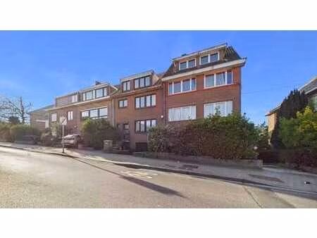 forest - quartier jonc - bel appartement 2 chambres + garage