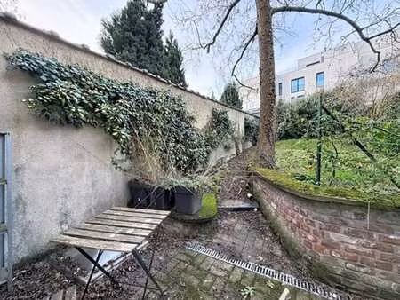 agréable studio avec jardin