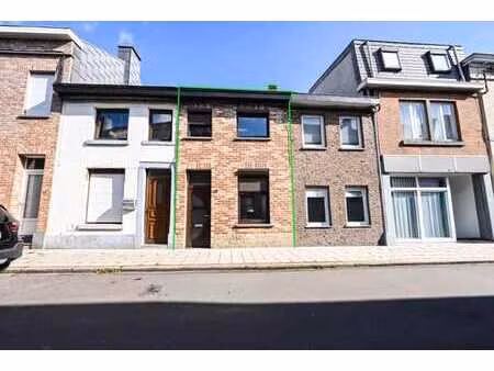 maison 1ch avec cour!