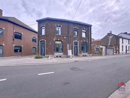 2 maisons unifamiliales à rénover sur charleroi