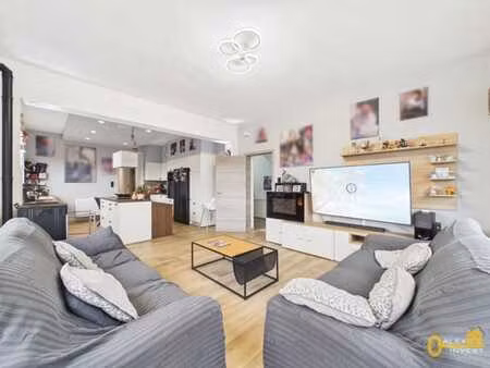 maison familiale avec studio et grands espaces