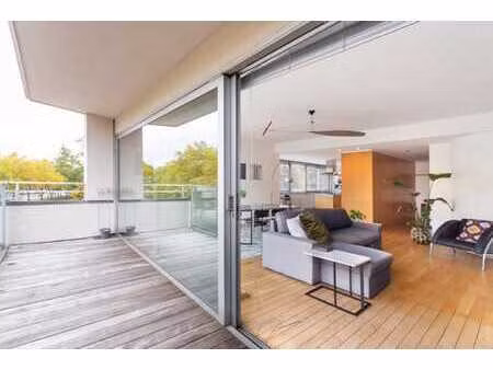 superbe penthouse avec terrasse sur le toit unique au pulhof